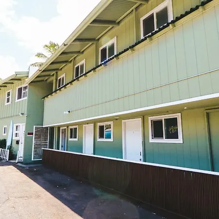Central Maui Hostel